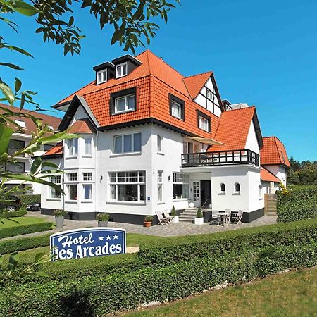 Hotel Les Arcades Кноке-Хайст Екстериор снимка